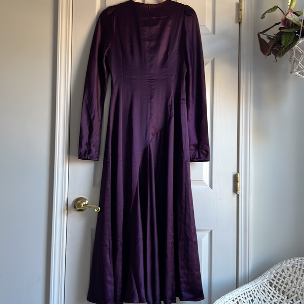Dress - Picture 3 of 4